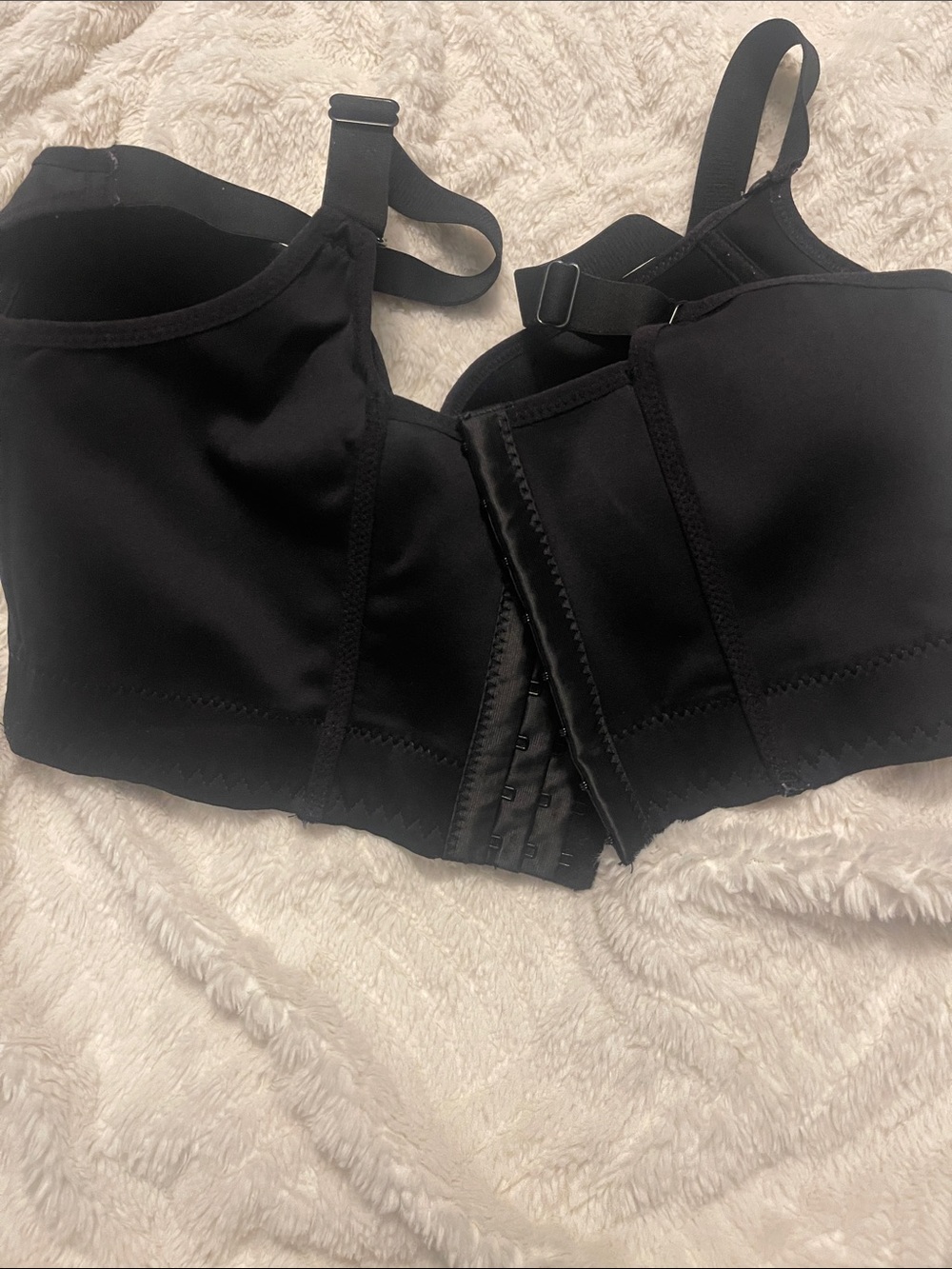 Everyday Smooth Nude Support Bra with Wide Band - Picture 9 of 9